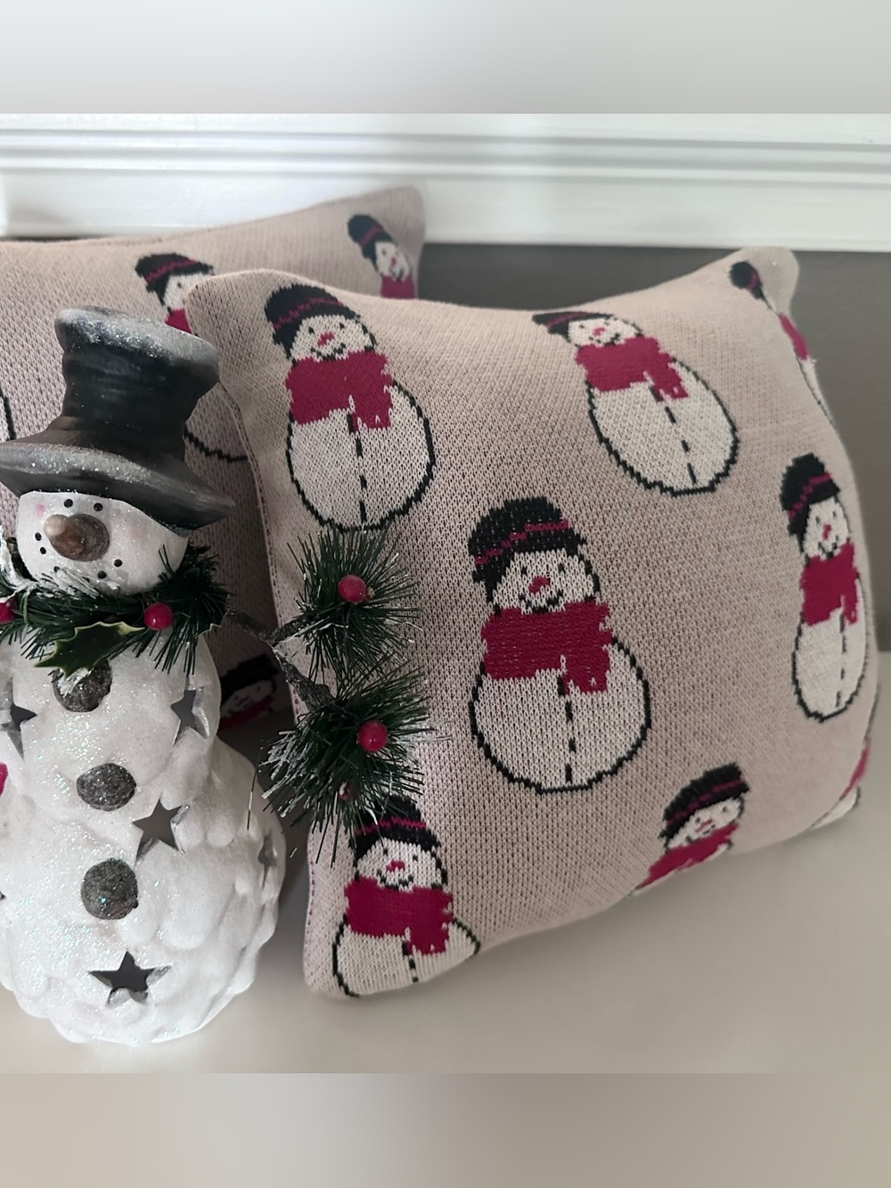 ⛄️ Mini Pillows ⛄️ - Picture 2 of 4